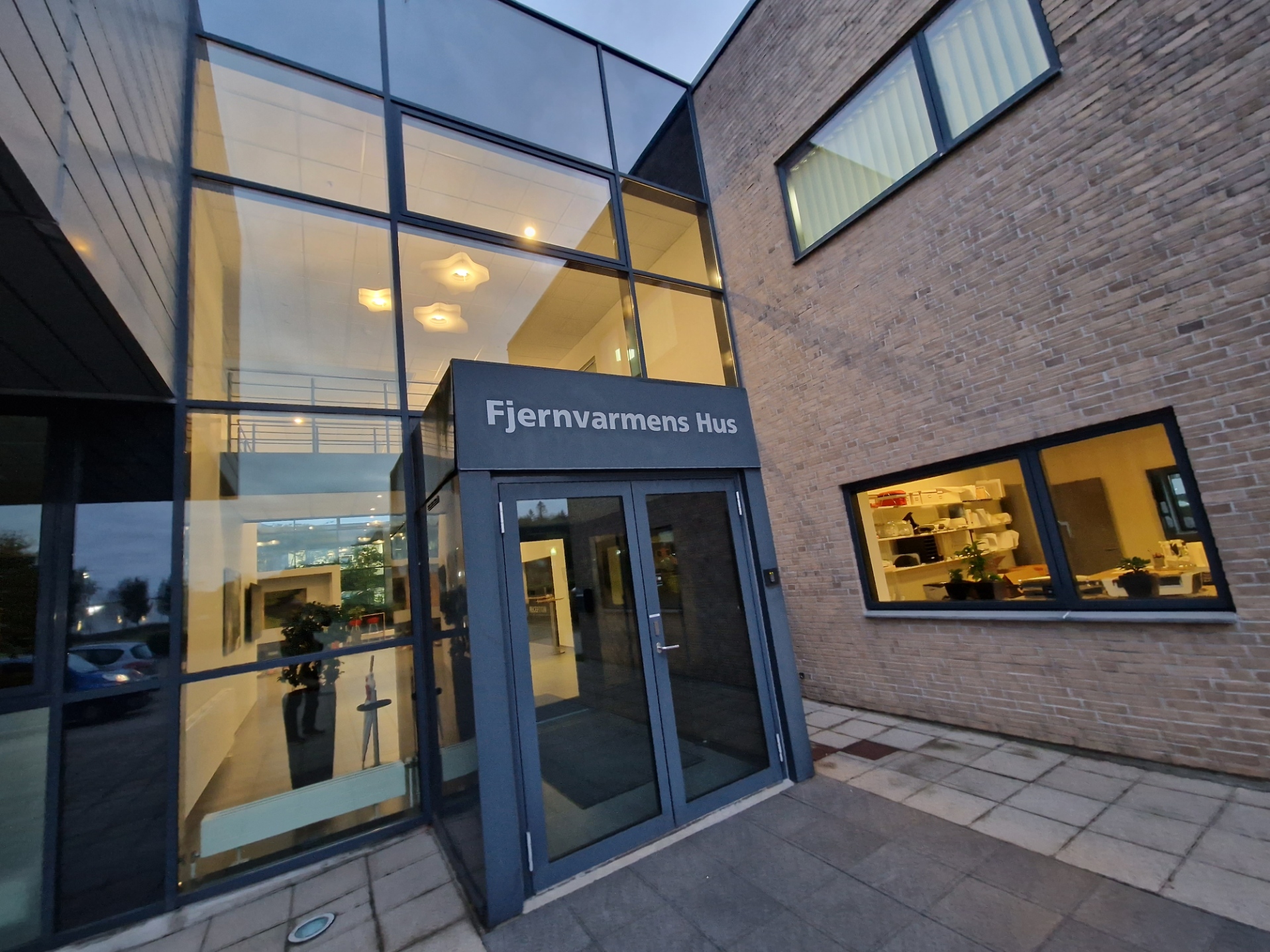 foto af indgangen i fjernvarmens hus